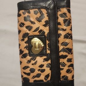 EUC BETSEY JOHNSON  QUILTED LEOPARD PRINT WALLET
